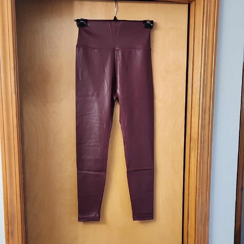 Werk Burgundy Rizzo High-Waisted Shine Leggings Size Small New In Package